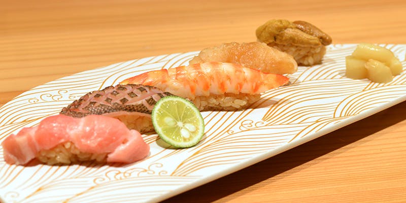 天ぷら たかだ お料理の様子 3 - カウンターからの一品
